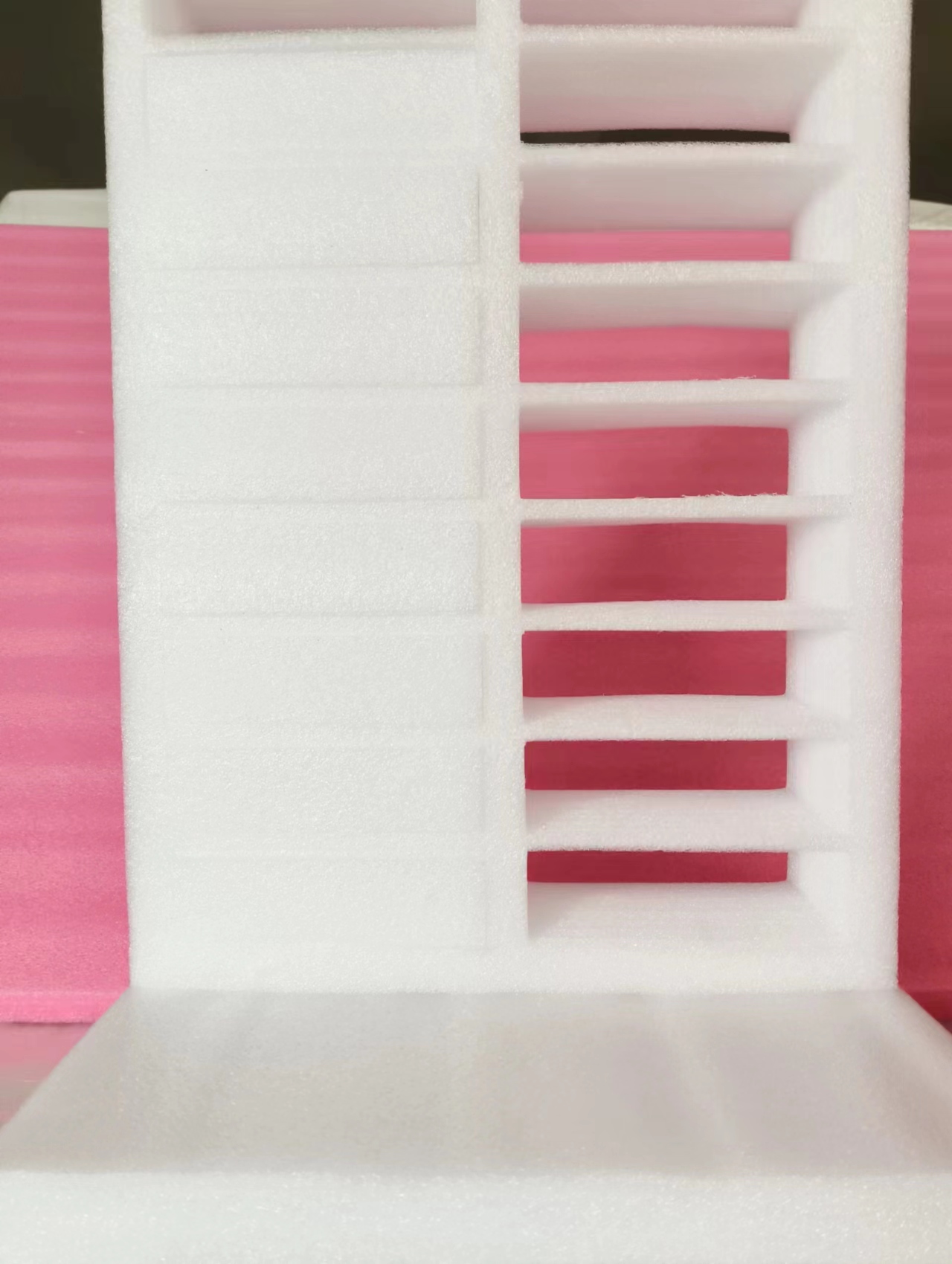 抗靜電珍珠棉在射頻識(shí)別環(huán)境中的干擾測試